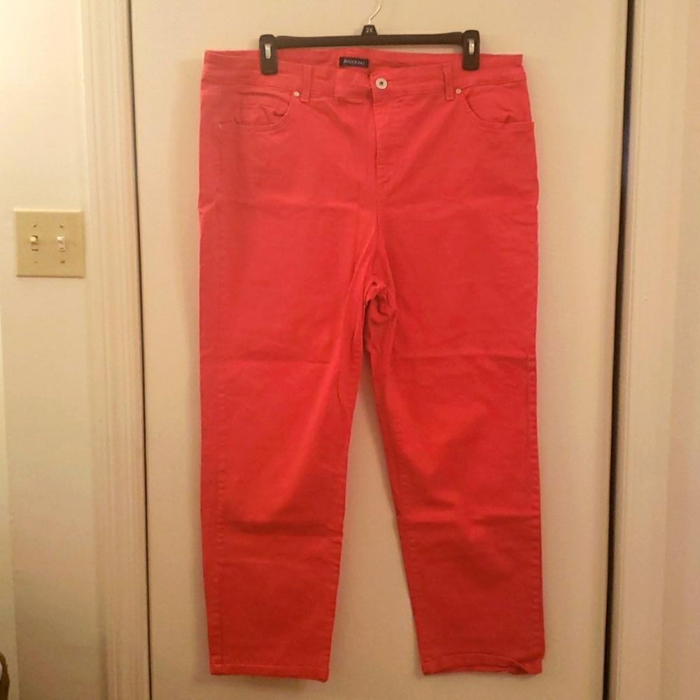 Euc 22w coral colored jeans